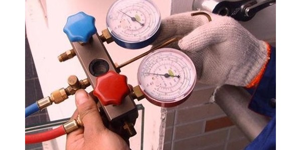 如何判斷中央空調該不該加氟？