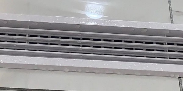 中央空調(diào)在調(diào)試環(huán)節(jié)出現(xiàn)結(jié)露滴水是怎么回事？