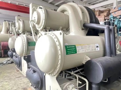 特靈離心式冷水機組