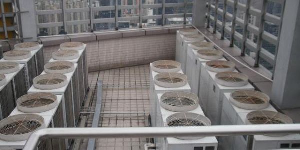 水安裝中央空調安裝麻煩嗎？會漏水嗎？