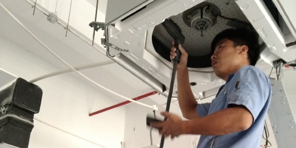 大金中央空調(diào)怎么拆開清洗？