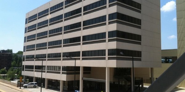 辦公樓安裝新風安裝麻煩嗎？