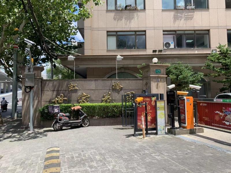 虹橋世家花園美的中央空調安裝工程